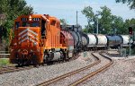 EJ&E 675 works an IC/CN transfer run to the BNSFs Gibson Yard 